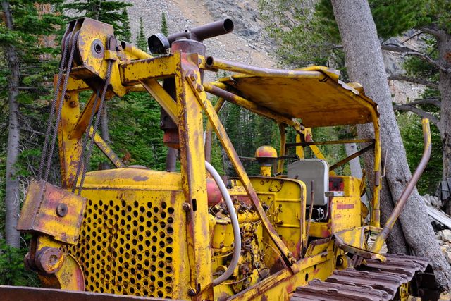 Photo may contain: Bulldozer, Tractor, Transportation, Vehicle, Machine